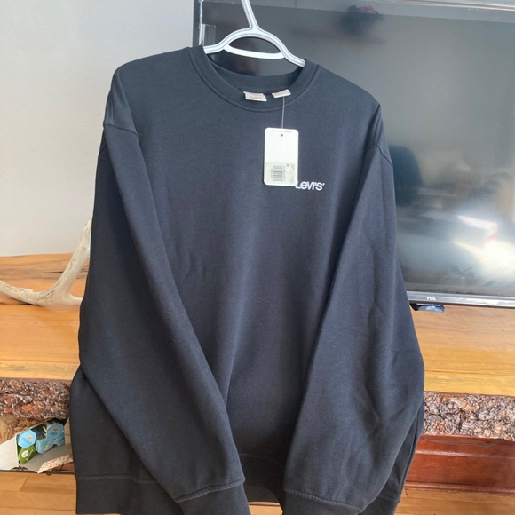 Levi crewneck sweater (NWT) - Picture 3 of 5